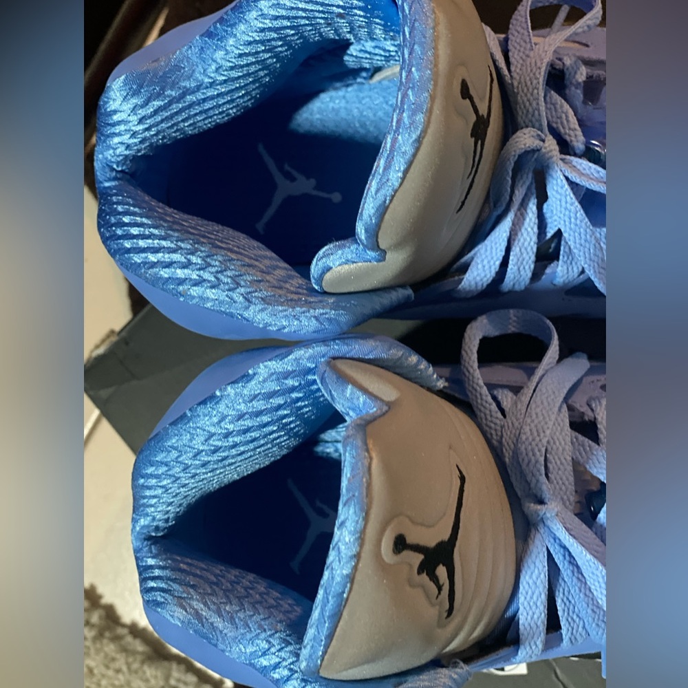 Air jordan UNC size 10.5